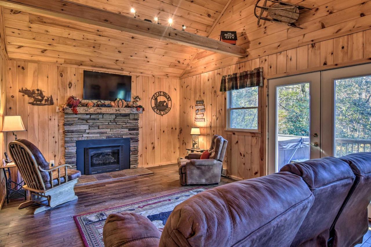 Natures Retreat With Hot Tub 7 Mi To Bryson City Whittier Exterior photo